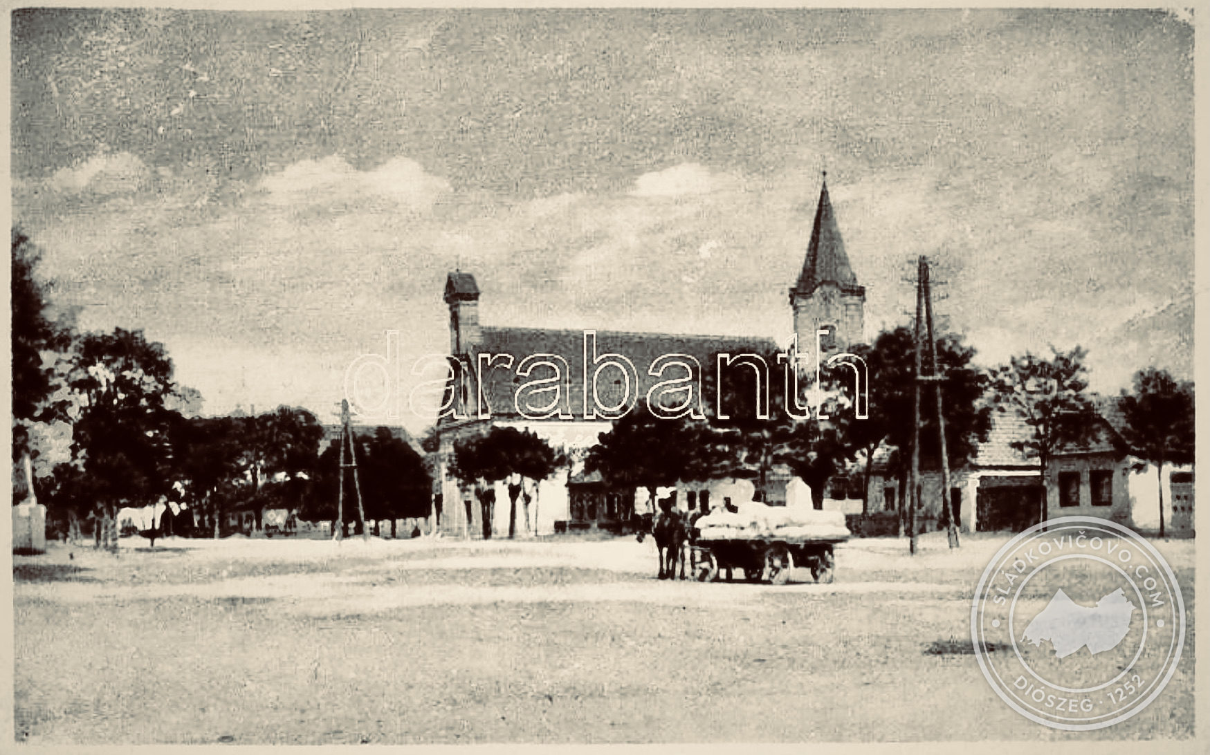 Námestie v 30. rokoch 20. storočia. Táto fotografia priam vyžarujúca kľud-pokoj patrí medzi moje najobľúbenejšie.